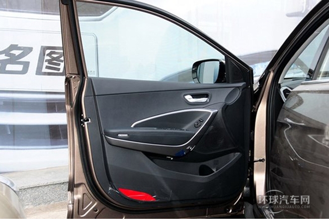 2013款 改款 2.4L 自動四驅智能型