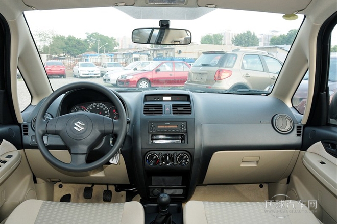 2012款 1.6L 自動實用升級版