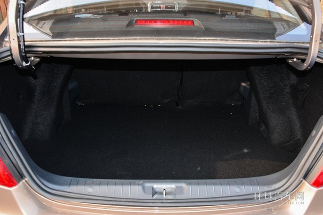 2014款 1.5L 手動豪華型