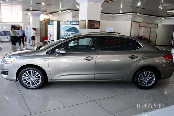 2013款 1.8L 自動勁智版