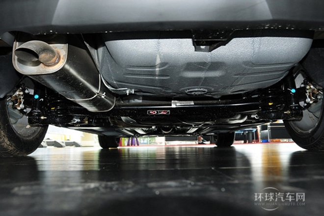 2013款 1.8L 手動勁智版