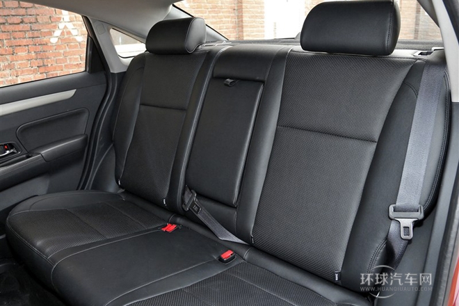 2014款 1.5L 手動(dòng)尊貴型