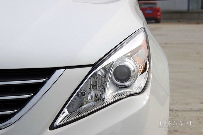 2014款 1.5L 手動尊享型