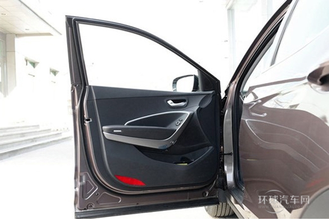 2013款 2.0T 自動兩驅(qū)時尚型