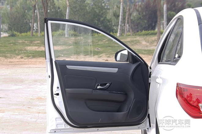 2014款 1.5L 手動尊享型