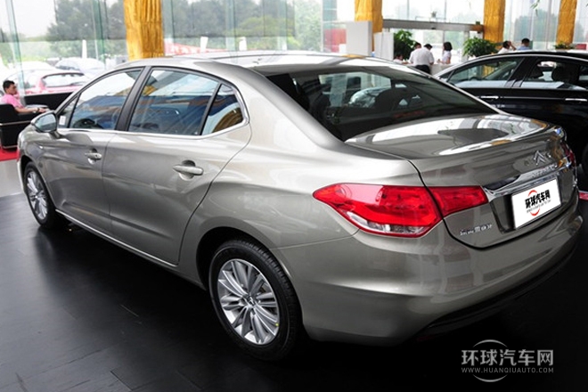 2013款 1.8L 手動勁智版