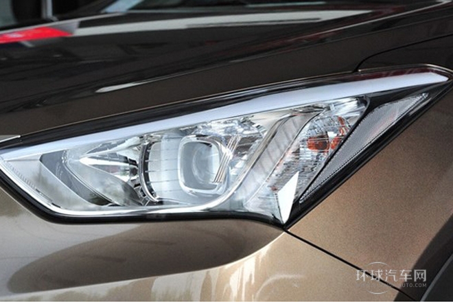 2013款 改款 2.0T 自動(dòng)四驅(qū)時(shí)尚型