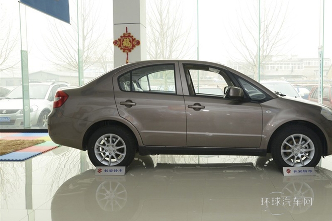 2012款 1.6L 手動(dòng)舒適型