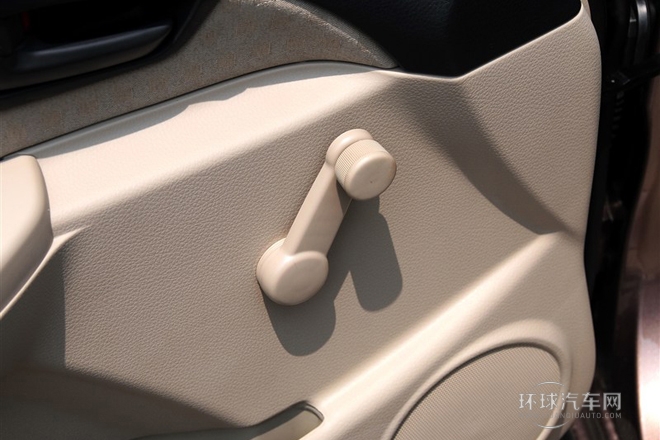 2012款 1.6L 手動實用型