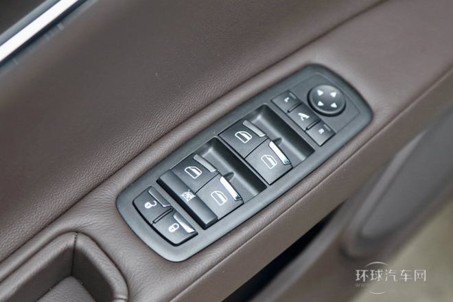 總裁 2013款 3.0T 標準型