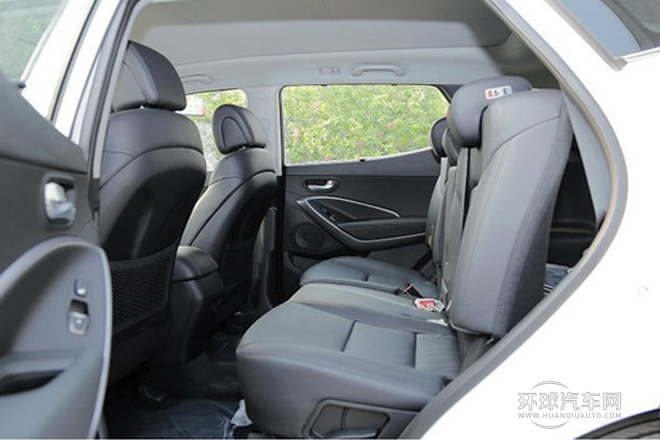 2013款 改款 2.0T 自動(dòng)兩驅(qū)尊貴型