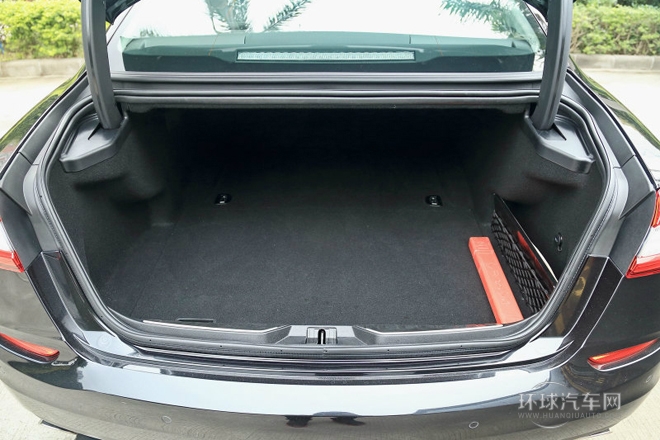 總裁 2013款 3.0T 標準型