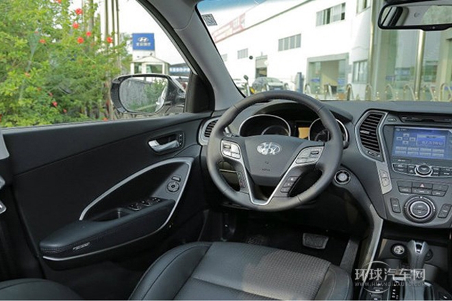 2013款 改款 2.0T 自動兩驅尊貴型