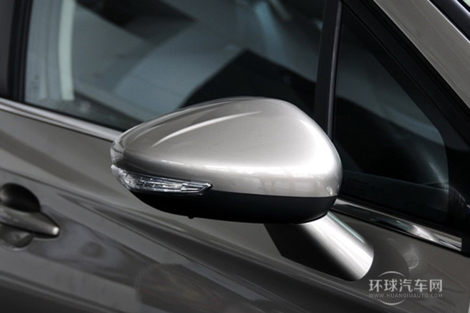 2013款 1.8L 自動勁享版