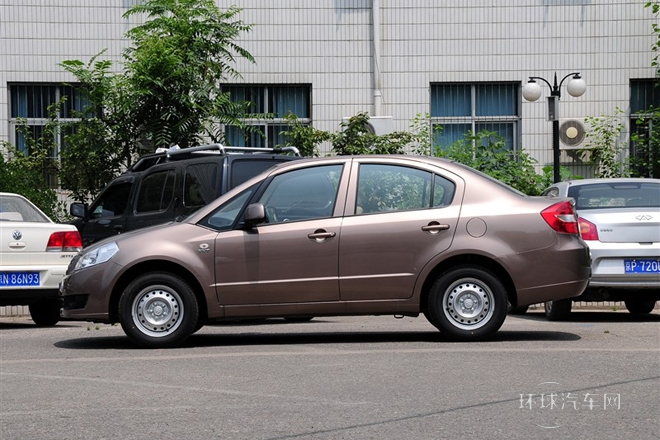 2012款 1.6L 手動實用型