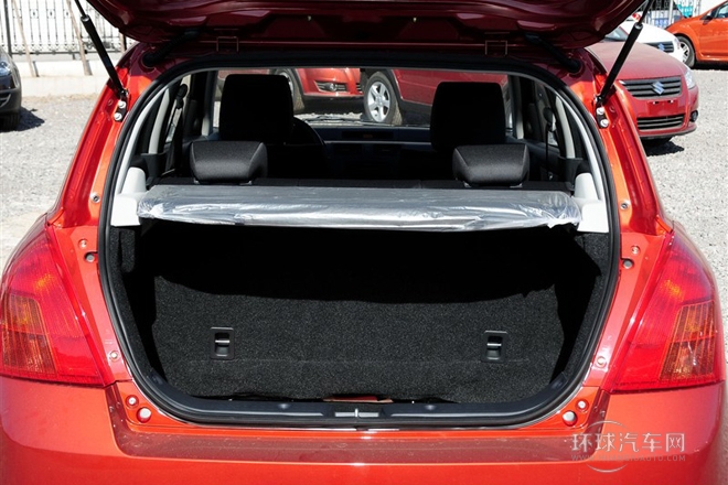 2013款 1.3L 手動超值版