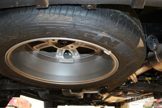 2013款 改款 2.0T 自動四驅頂級型