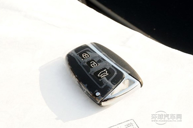 2013款 改款 2.0T 自動四驅尊貴型