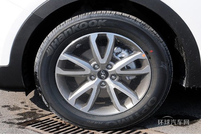 2013款 改款 2.0T 自動四驅尊貴型