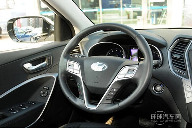 2013款 改款 2.0T 自動(dòng)四驅(qū)尊貴型