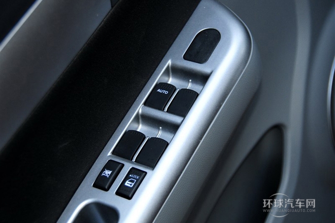 2013款 1.5L 自動20周年限量版