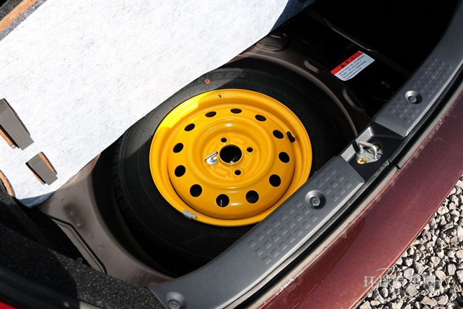 2013款 1.5L 手動標準版