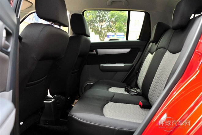 2013款 1.5L 手動運(yùn)動版
