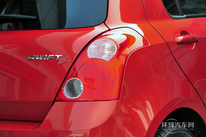 2013款 1.5L 手動(dòng)運(yùn)動(dòng)版