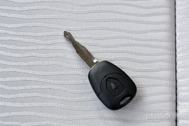 2014款 2.0L豪華型V19