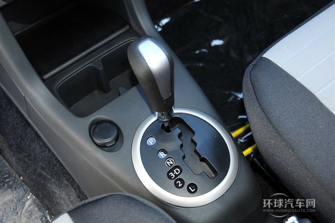 2013款 1.5L 自動(dòng)標(biāo)準(zhǔn)版