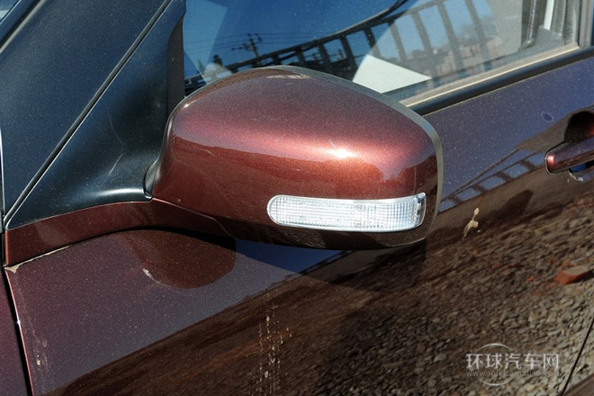 2013款 1.5L 自動標準版