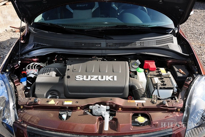 2013款 1.5L 自動(dòng)運(yùn)動(dòng)版