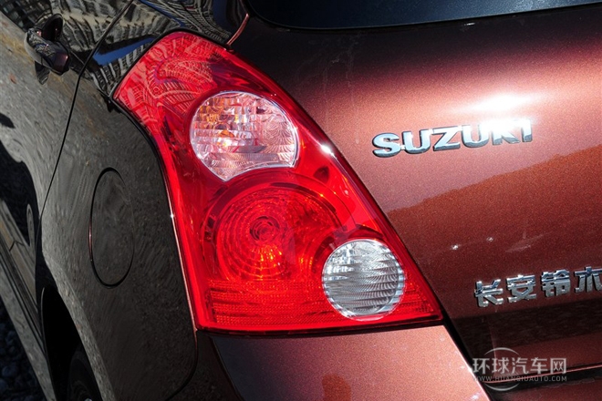 2013款 1.5L 自動運動版