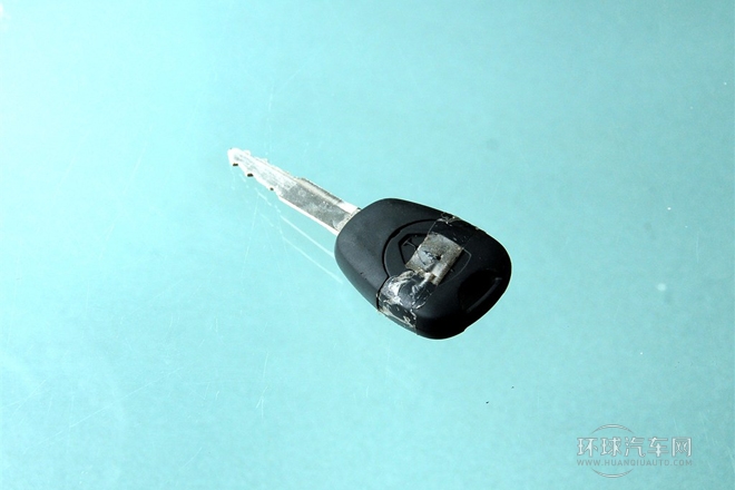 2011款 2.4L大海獅L 豪華型