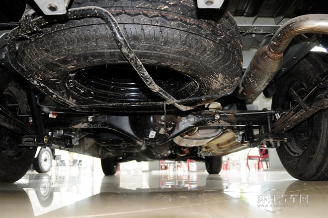 2011款 2.4L大海獅L 豪華型