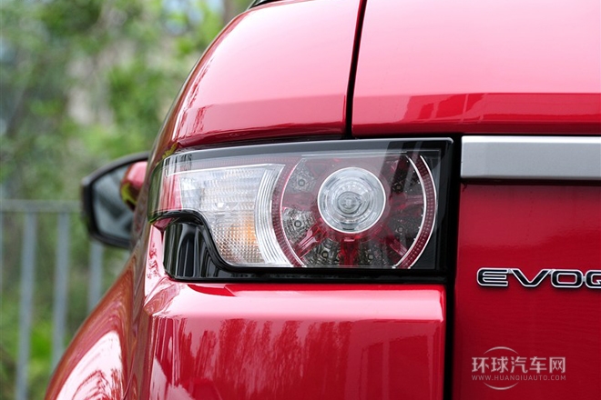 2015款 2.0T 5門耀享版