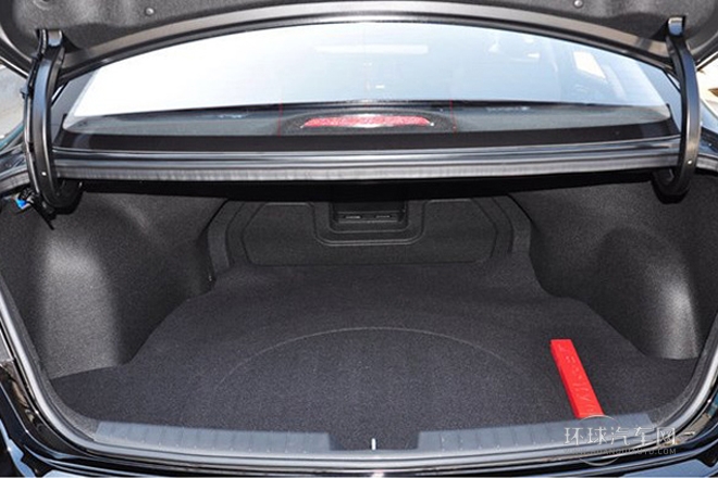 2014款 1.8L 手動舒適型