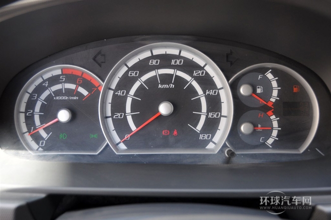 2011款 2.4L大海獅L 旗艦型