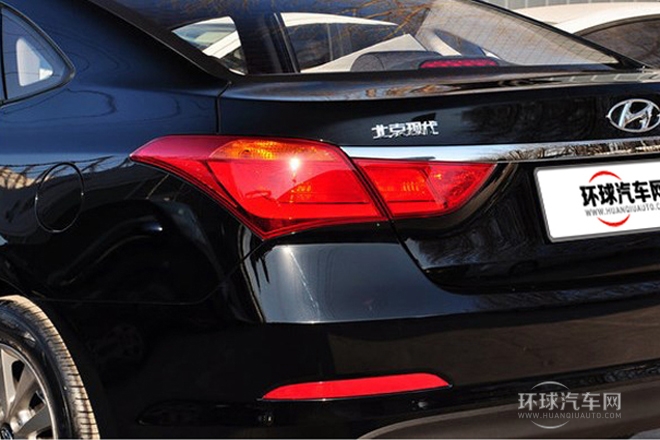 2014款 1.8L 手動舒適型