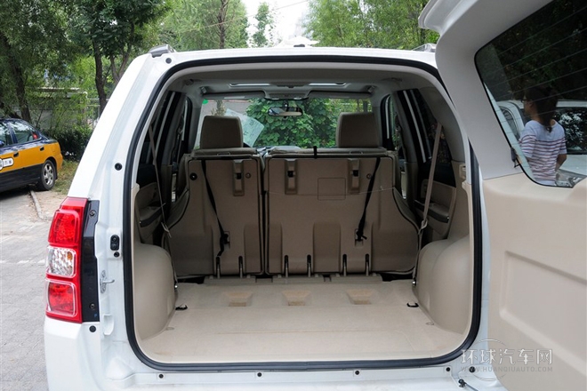 2012款 2.4L AT豪華導航5門版