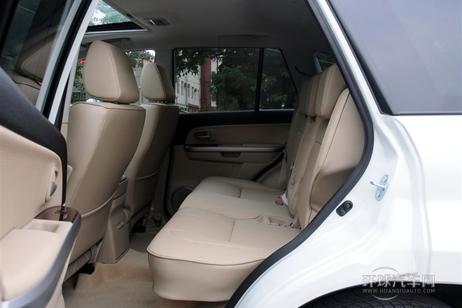 2012款 2.4L AT豪華導航5門版