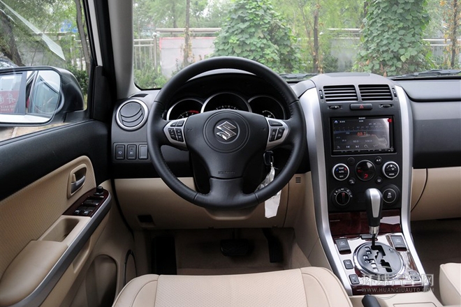 2012款 2.4L AT豪華導航5門版