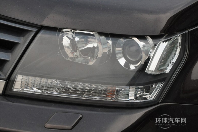 2012款 2.4L MT豪華導航5門版