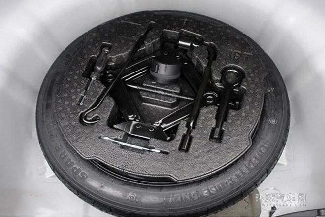 2014款 1.8L 自動尊貴型