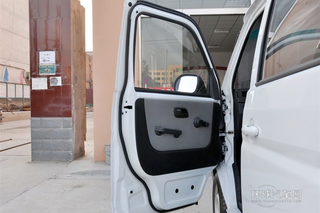 2013款 1.3L 標(biāo)準(zhǔn)型