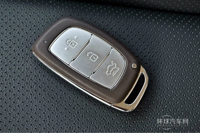 2014款 2.0L 自動旗艦型