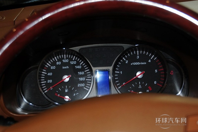 2014款 2.0T 手動兩驅智靜版