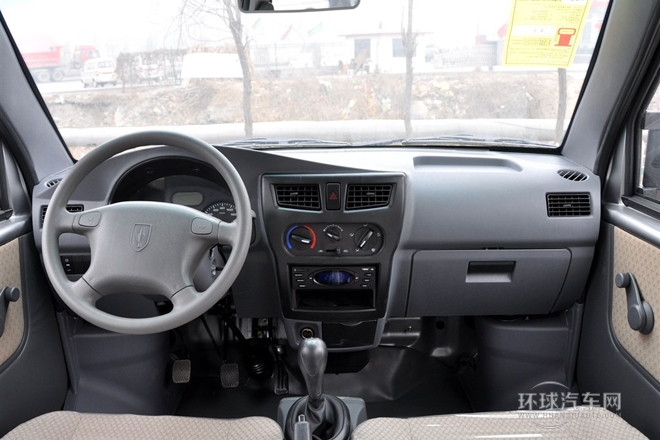 2011款 1.0L標(biāo)準(zhǔn)版