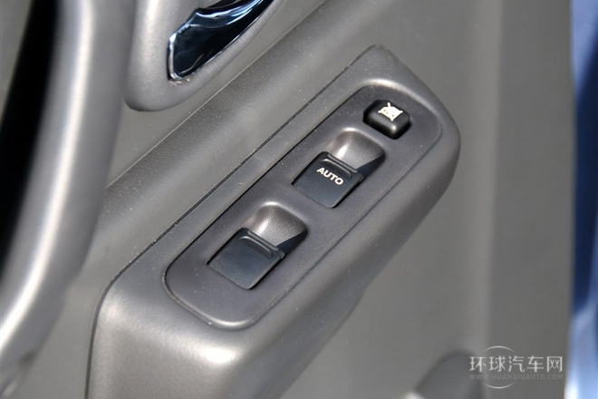 2012款 1.3 AT Mode3導航版