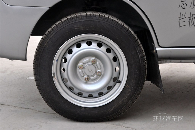 2012款 1.0L標(biāo)準(zhǔn)型DL465Q5